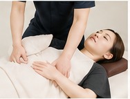 調整施術の様子